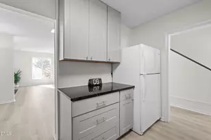 250 S Estes Dr, Chapel Hill, NC 27514 - Photo 13