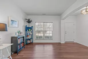 104 MINNIFER Ct, Apex, NC 27539 - Photo 7