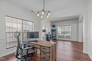 104 MINNIFER Ct, Apex, NC 27539 - Photo 9