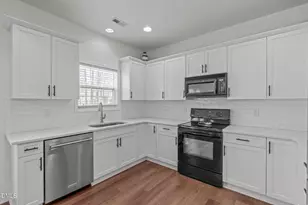 104 MINNIFER Ct, Apex, NC 27539 - Photo 17