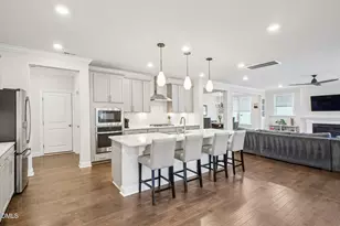 348 Abbot Pl, Chapel Hill, NC 27516 - Photo 9