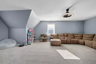 609 Oakhall Dr, Holly Springs, NC 27540 - Photo 33