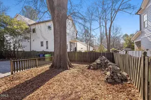 2609 Davis St, Raleigh, NC 27608 - Photo 9