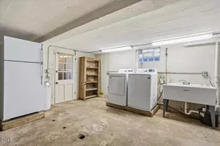 2609 Davis St, Raleigh, NC 27608 - Photo 31