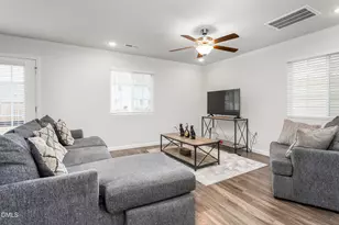 3907 Arcola Wy, Greensboro, NC 27405 - Photo 7