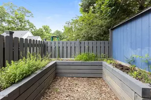 2214 Pathway Dr, Chapel Hill, NC 27516 - Photo 23