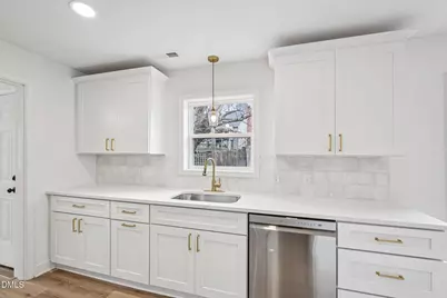 209 E Lavender Avenue, Durham, NC 27704 - Photo 15