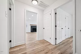 209 E Lavender Ave, Durham, NC 27704 - Photo 27