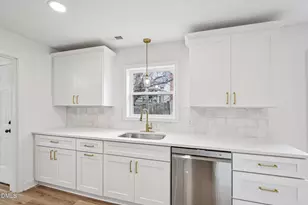 209 E Lavender Ave, Durham, NC 27704 - Photo 11