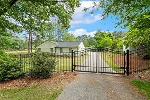 100 W Lakeside Dr, Fuquay-Varina, NC 27526 - Photo 3