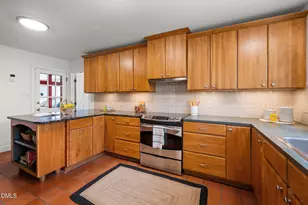 3841 Somerset Dr, Durham, NC 27707 - Photo 17