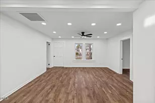 719 Center Ave, Burlington, NC 27215 - Photo 7