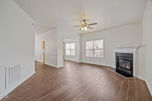 835 Brookhannah Ct, Fuquay Varina, NC 27526 - Photo 3