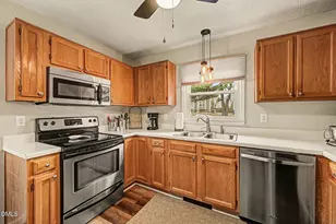 10 Bridgeport Dr, Durham, NC 27713 - Photo 15