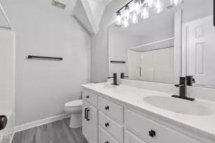 4701 Regalwood Dr, Raleigh, NC 27613 - Photo 11