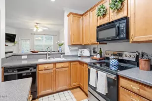 5349 Silver Moon Ln, Raleigh, NC 27606 - Photo 11
