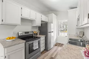 5213 Pronghorn Ln, Raleigh, NC 27610 - Photo 11