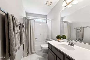 502 Heathridge Ln, Cary, NC 27513 - Photo 17