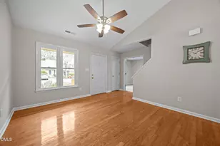 16 Crystal Oaks Ct, Durham, NC 27707 - Photo 3