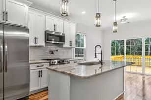 945 W Lowe Ave, Southern Pines, NC 28387 - Photo 17