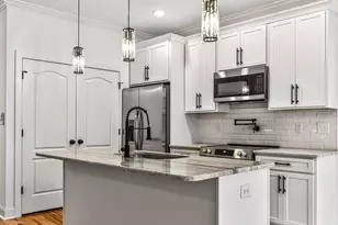 945 W Lowe Ave, Southern Pines, NC 28387 - Photo 15