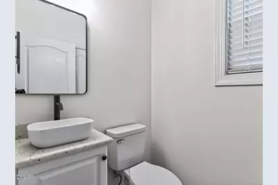 945 W Lowe Avenue, Southern Pines, NC 28387 - Photo 7