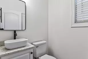 945 W Lowe Ave, Southern Pines, NC 28387 - Photo 7