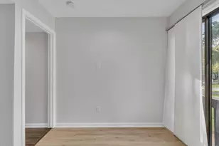 717 E Millbrook Rd, Raleigh, NC 27609 - Photo 9