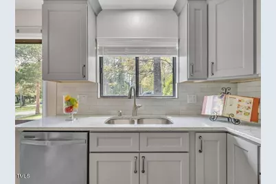 717 E Millbrook Road, Raleigh, NC 27609 - Photo 7