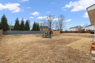 130 Ambergate Dr, Youngsville, NC 27596 - Photo 19