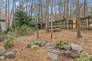 110 Linnaeus Pl, Chapel Hill, NC 27514 - Photo 29