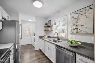 512 Ellis Ct, Raleigh, NC 27603 - Photo 15