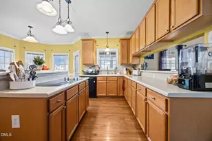 110 Mereworth Pl, Cary, NC 27513 - Photo 3