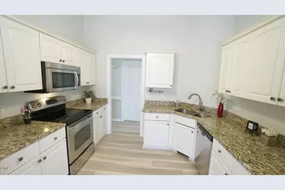 400 Knolls View Drive, Fuquay Varina, NC 27526 - Photo 9