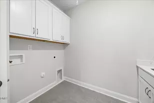 1820 Pinecliff Ct, Fuquay-Varina, NC 27526 - Photo 19