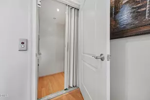 212 Lions Gate Dr, Cary, NC 27518 - Photo 9