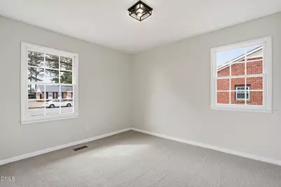 1120 W Pope Street, Benson, NC 27504 - Photo 19