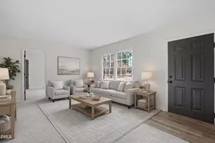 1120 W Pope St, Benson, NC 27504 - Photo 5