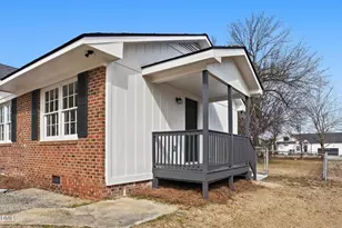 1120 W Pope St, Benson, NC 27504 - Photo 29