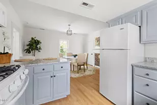 314 W Queen St, Hillsborough, NC 27278 - Photo 21