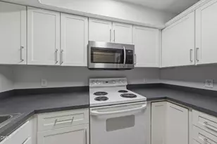 1201 Westview Ln, Raleigh, NC 27605 - Photo 7