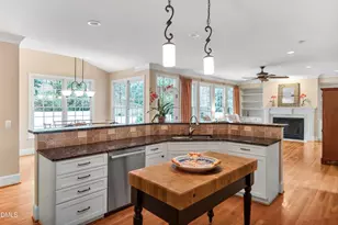 101 Collinson Dr, Chapel Hill, NC 27514 - Photo 17