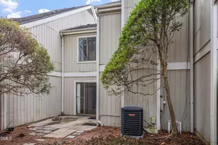 4101 Five Oaks Dr, Durham, NC 27707 - Photo 5