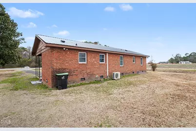 170 Flowers Road, Mount Olive, NC 28365 - Photo 15