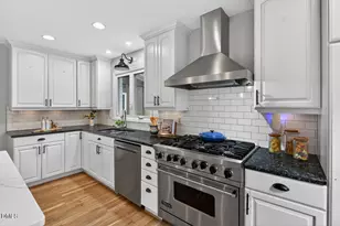 829 Sandlewood Dr, Durham, NC 27712 - Photo 5