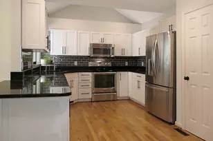 110 Channing Ln, Chapel Hill, NC 27516 - Photo 5