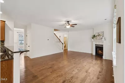 929 E Ivy Valley Drive, Fuquay Varina, NC 27526 - Photo 7