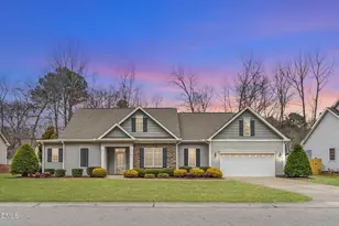 929 E Ivy Valley Dr, Fuquay Varina, NC 27526 - Photo 1