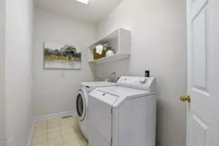 109 Prince William Ln, Cary, NC 27511 - Photo 25