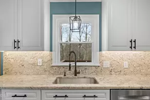 103 Bridgestone Ct, Fuquay Varina, NC 27526 - Photo 9